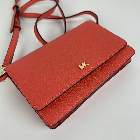 Michael Kors Handbags - New Michael Kors Jet Set Phone Crossbody 32T8GF5C1L in Pink Grapefruit